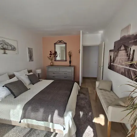 ゲストハウス Prestige B&b, La Demeure Des Cedres & Cap D'agde (adults Only)