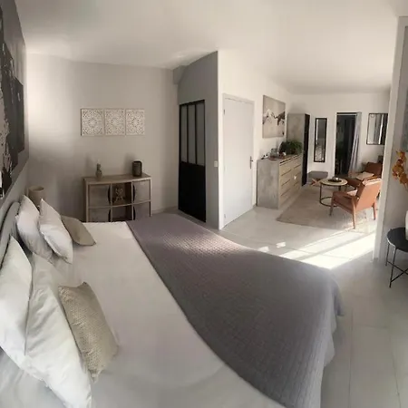 La Des Cedres & Premium Naturiste 