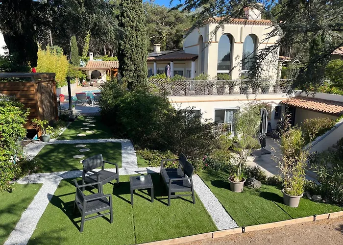 Prestige B&b, La Demeure Des Cedres & Cap D'agde (adults Only)