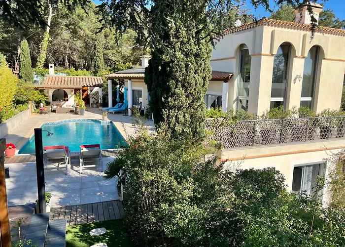 Prestige B&b, La Demeure Des Cedres & Cap D'agde (adults Only) 4* Agde