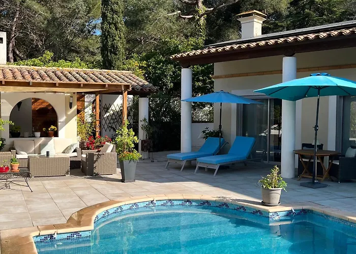 Prestige B&b, La Demeure Des Cedres & Cap D'agde (adults Only) Pensionat